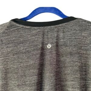 lululemon Men’s Gray Short Sleeve Tee